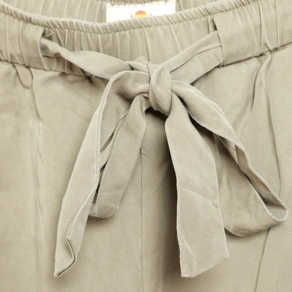 Marine Layer | Pants & Jumpsuits | Spruce Green Wide Leg Crop | Medium - Picture 3 of 4